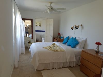 Bedrooms_tennis court apartment_2