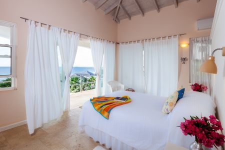 Villa_bedrooms