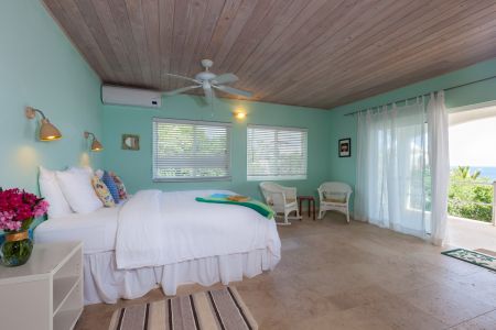 Villa_bedrooms
